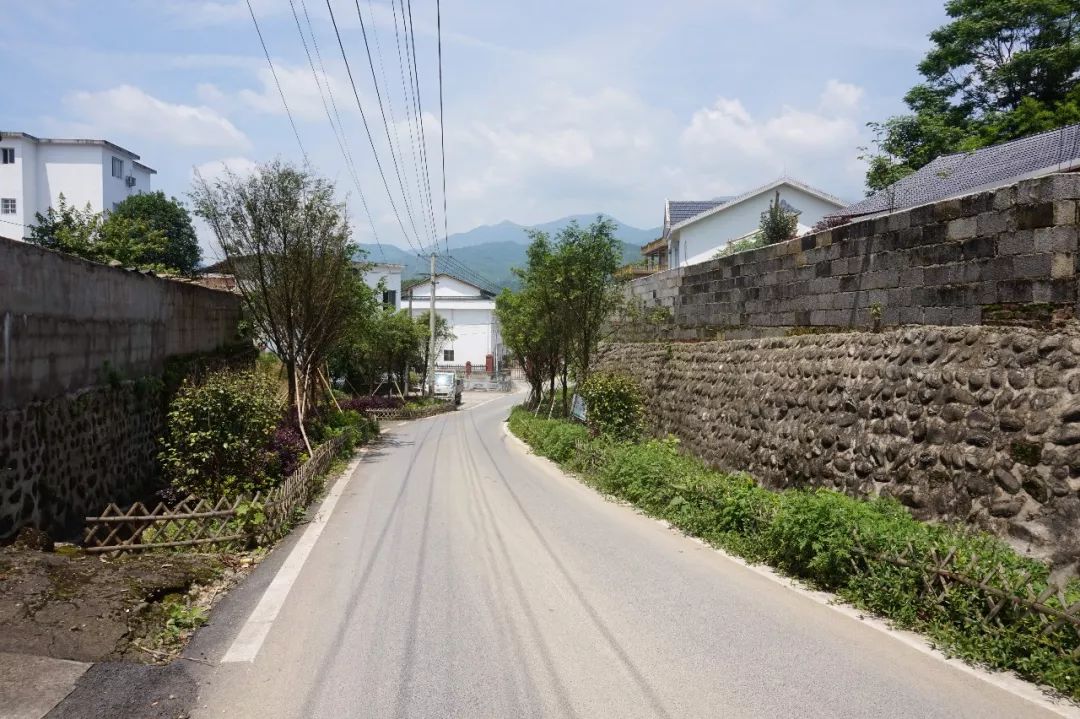 1675240664433755.jpg 东村1.jpg